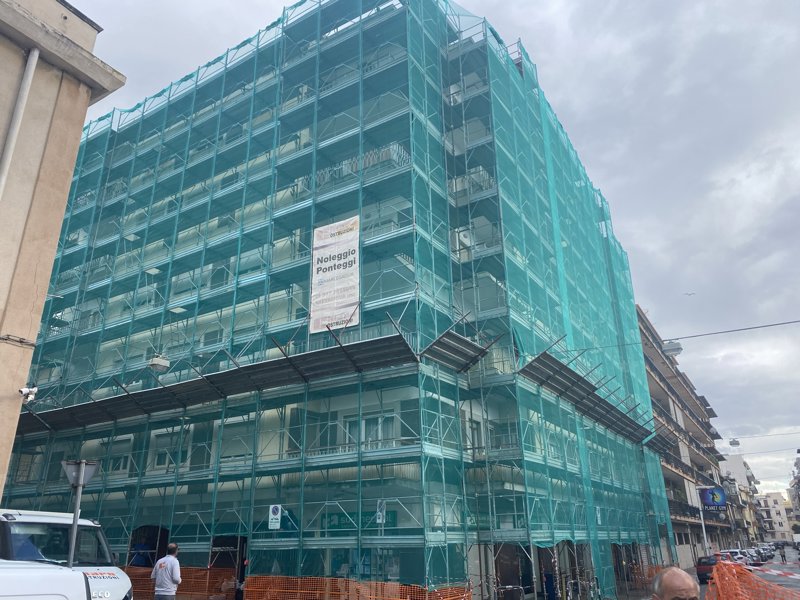 Rifacimento facciata condominiale a Reggio Calabria | Quattrone Architetti